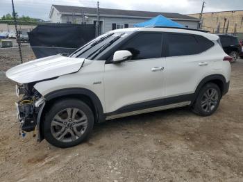  Salvage Kia Seltos
