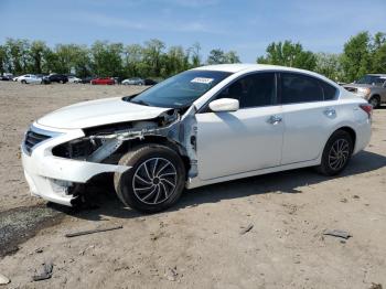  Salvage Nissan Altima