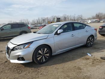  Salvage Nissan Altima