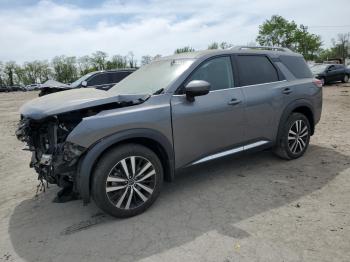  Salvage Nissan Pathfinder