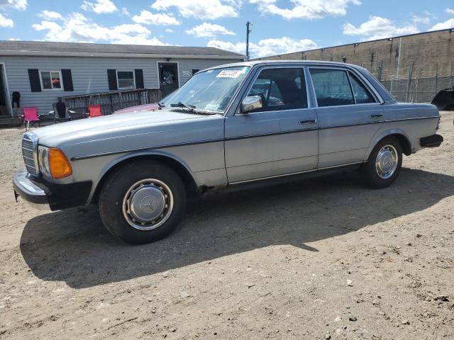  Salvage Mercedes-Benz 240-Class