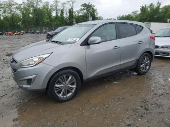  Salvage Hyundai TUCSON