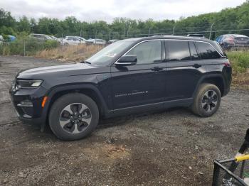  Salvage Jeep Grand Cherokee