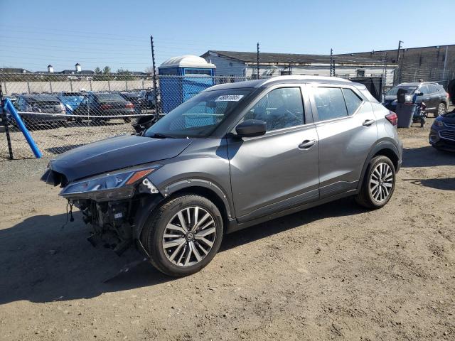  Salvage Nissan Kicks