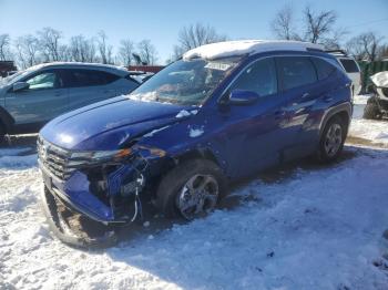  Salvage Hyundai TUCSON