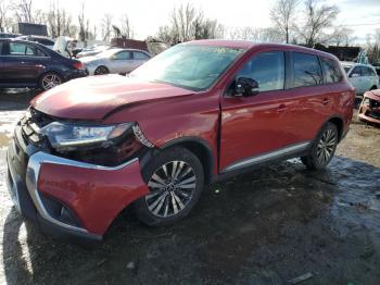  Salvage Mitsubishi Outlander
