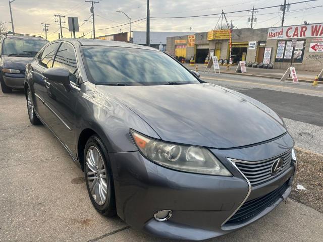 Salvage Lexus Es