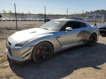  Salvage Nissan Gtr
