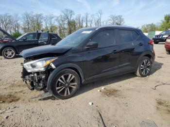  Salvage Nissan Kicks