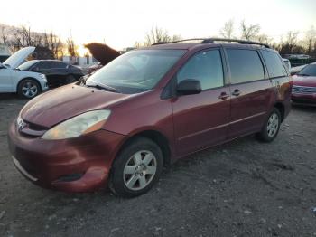  Salvage Toyota Sienna