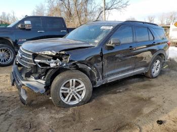  Salvage Ford Explorer