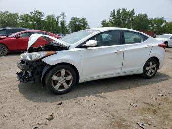  Salvage Hyundai ELANTRA
