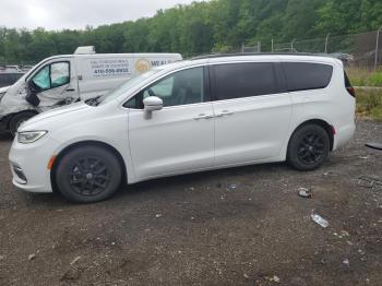  Salvage Chrysler Pacifica
