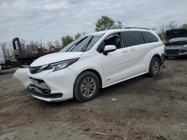  Salvage Toyota Sienna