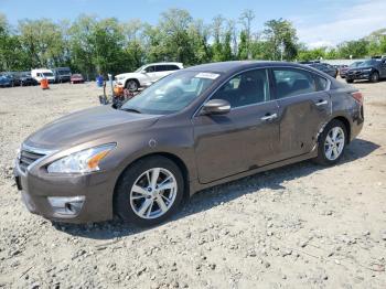  Salvage Nissan Altima
