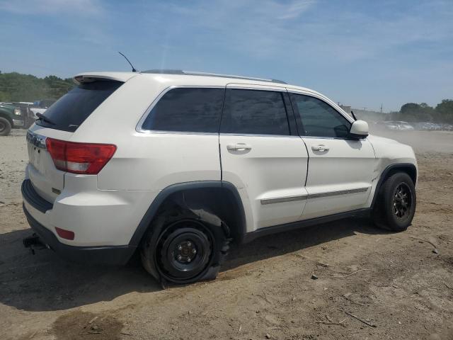 Jeep Grand Cherokee Laredo Image 2