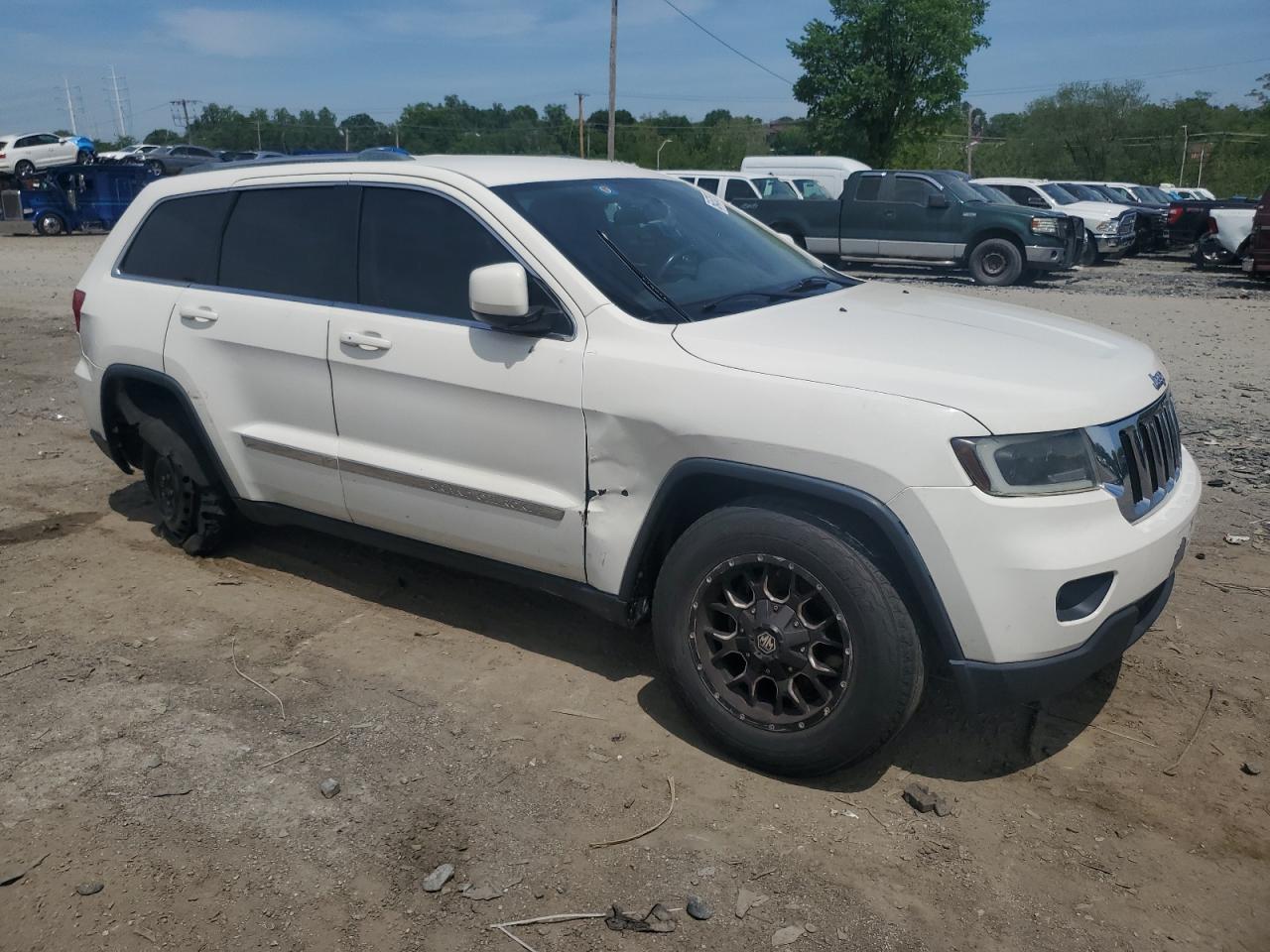Jeep Grand Cherokee Laredo Image 4