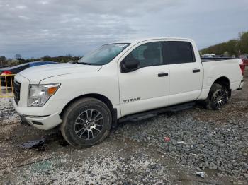  Salvage Nissan Titan