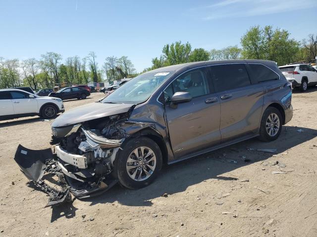  Salvage Toyota Sienna