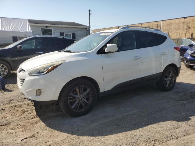 Salvage Hyundai TUCSON