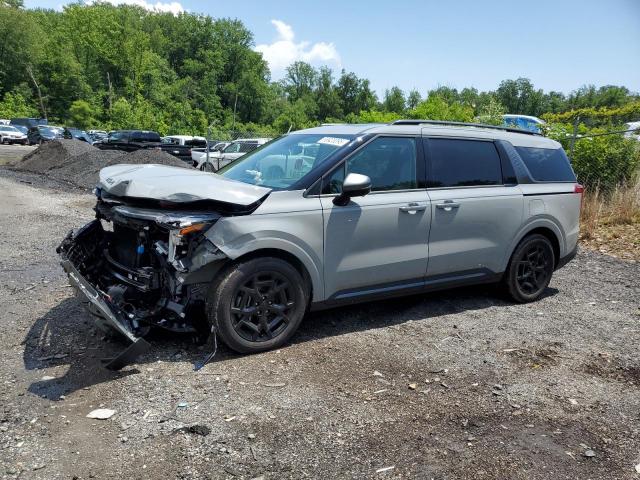  Salvage Kia Carnival