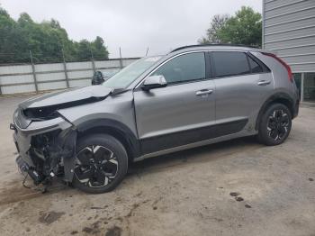  Salvage Kia Niro