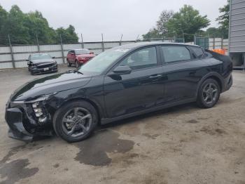  Salvage Kia K4 Lx