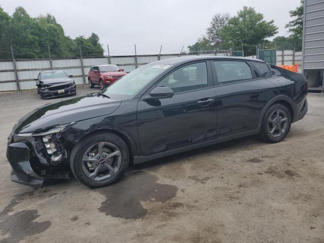  Salvage Kia K4 Lx