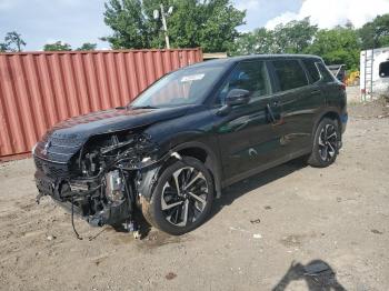  Salvage Mitsubishi Outlander
