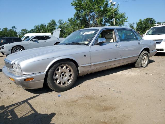  Salvage Jaguar XJ