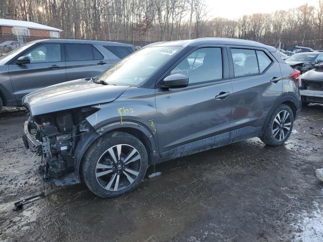  Salvage Nissan Kicks