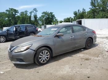  Salvage Nissan Altima