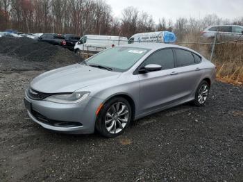  Salvage Chrysler 200