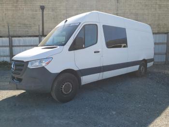  Salvage Mercedes-Benz Sprinter