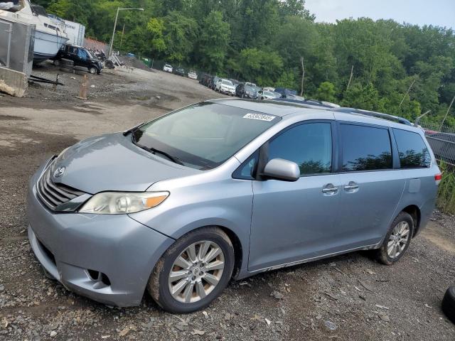  Salvage Toyota Sienna