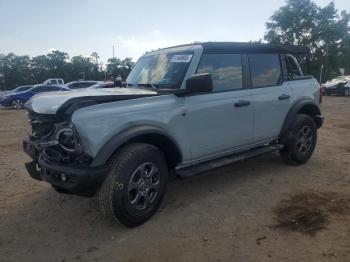  Salvage Ford Bronco