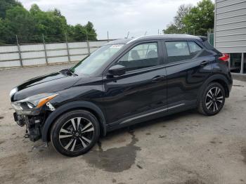  Salvage Nissan Kicks
