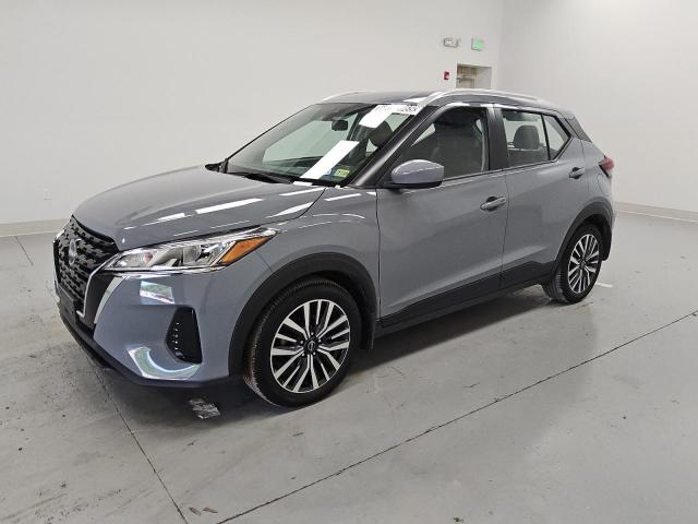  Salvage Nissan Kicks