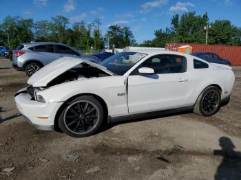  Salvage Ford Mustang