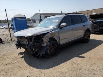  Salvage Kia Telluride