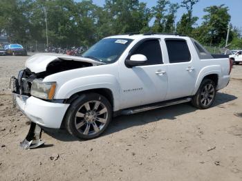  Salvage Chevrolet Avalanche