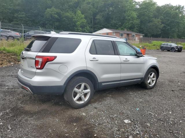 Ford Explorer Xlt Image 6
