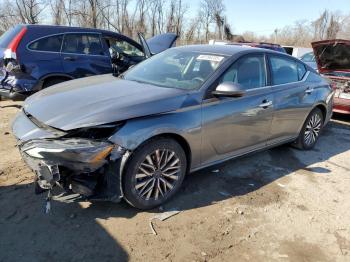  Salvage Nissan Altima