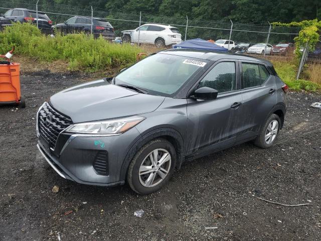  Salvage Nissan Kicks