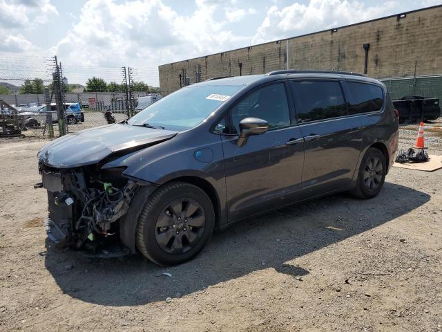  Salvage Chrysler Pacifica