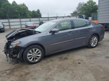  Salvage Lexus Es