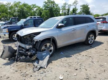 Salvage Toyota Highlander