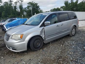  Salvage Chrysler Minivan