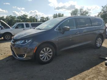  Salvage Chrysler Pacifica