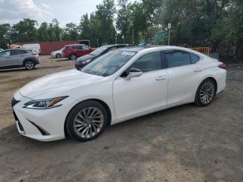  Salvage Lexus Es